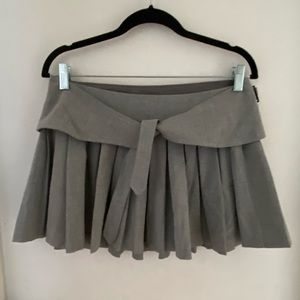 Zara - grey skirt, never worn, belt, size M